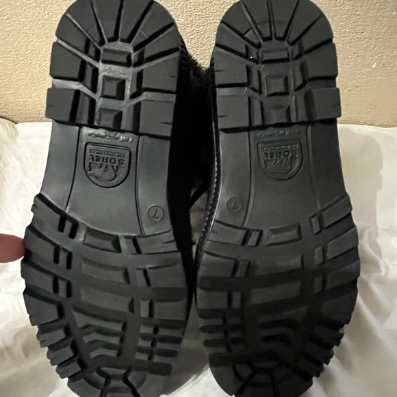 Sorel Kaufman Winter Boots. - Picture 10 of 14